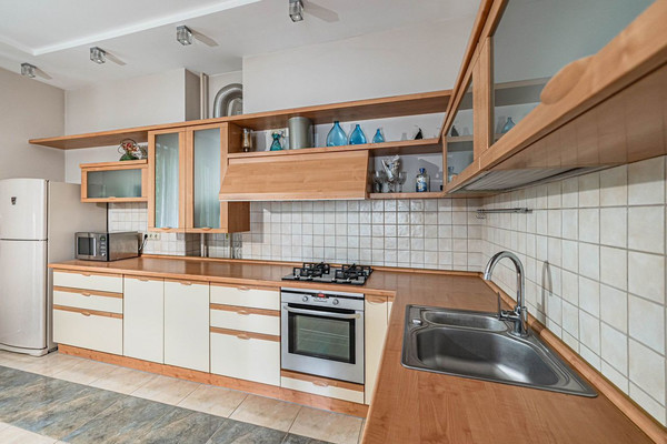 Продам двухкомнатную (2-комн.) квартиру, Гагарина пер, 3, Светлогорск г