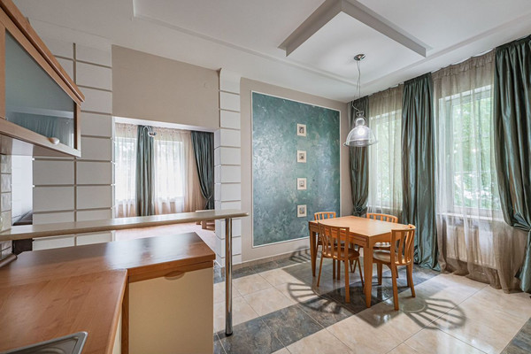 Продам двухкомнатную (2-комн.) квартиру, Гагарина пер, 3, Светлогорск г