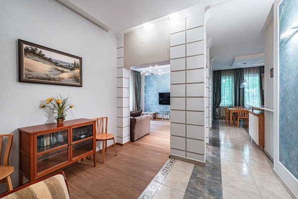Продам двухкомнатную (2-комн.) квартиру, Гагарина пер, 3, Светлогорск г