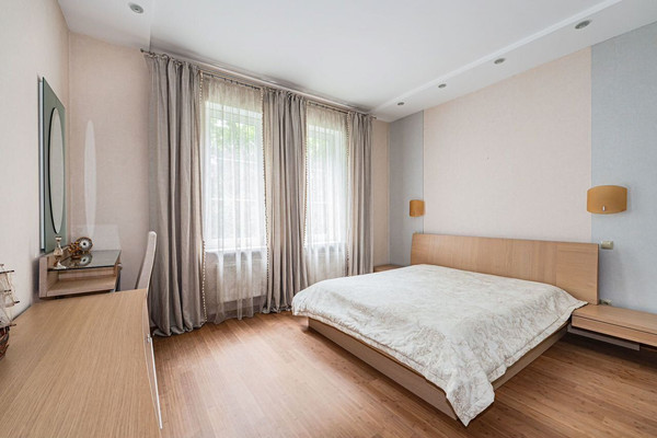 Продам двухкомнатную (2-комн.) квартиру, Гагарина пер, 3, Светлогорск г