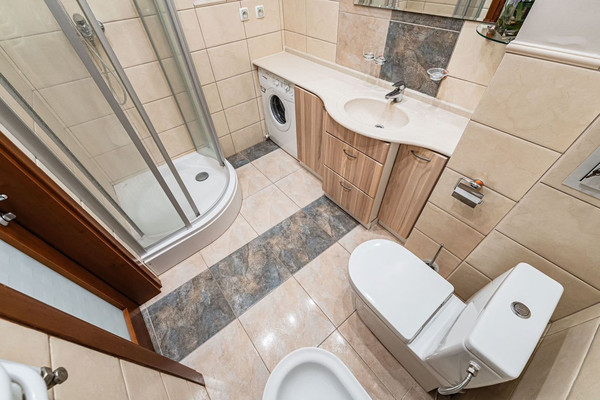Продам двухкомнатную (2-комн.) квартиру, Гагарина пер, 3, Светлогорск г