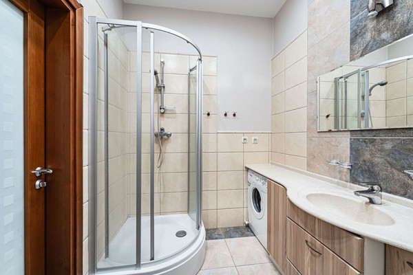Продам двухкомнатную (2-комн.) квартиру, Гагарина пер, 3, Светлогорск г