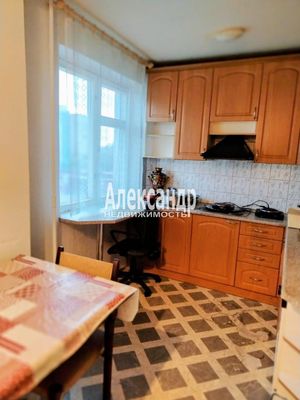 Продам трехкомнатную (3-комн.) квартиру, Садовая ул, 31, Советский гп