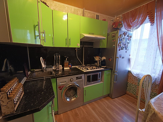 Продам трехкомнатную (3-комн.) квартиру, Речная ул, 6, Атепцево с