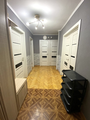 Продам трехкомнатную (3-комн.) квартиру, Шибанкова ул, 15а, Наро-Фоминск г