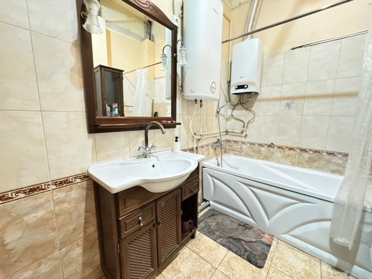 Продам многокомнатную квартиру, Краснопролетарская ул, 8, Москва г