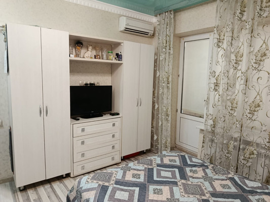 Продам трехкомнатную (3-комн.) квартиру, Профсоюзная ул, 29/22, Ростов-на-Дону г