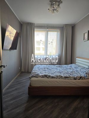 Продам трехкомнатную (3-комн.) квартиру, Сапёрная ул, 55к2с3, Пушкин г