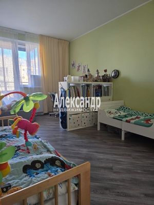 Продам трехкомнатную (3-комн.) квартиру, Сапёрная ул, 55к2с3, Пушкин г