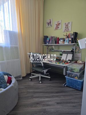 Продам трехкомнатную (3-комн.) квартиру, Сапёрная ул, 55к2с3, Пушкин г