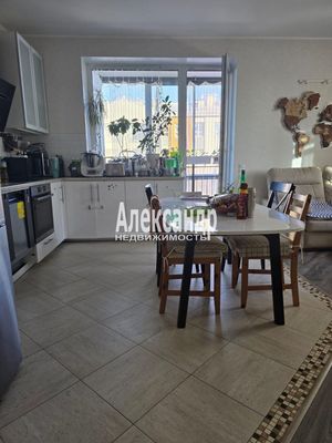 Продам трехкомнатную (3-комн.) квартиру, Сапёрная ул, 55к2с3, Пушкин г