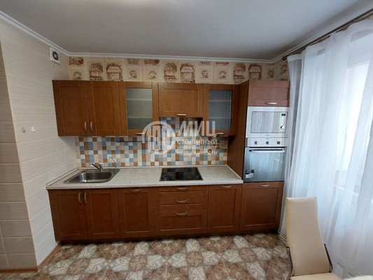 Продам двухкомнатную (2-комн.) квартиру, Дмитриева ул, 4, Балашиха г