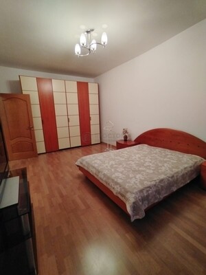 Продам двухкомнатную (2-комн.) квартиру, Молодёжная ул, 3, Москва г