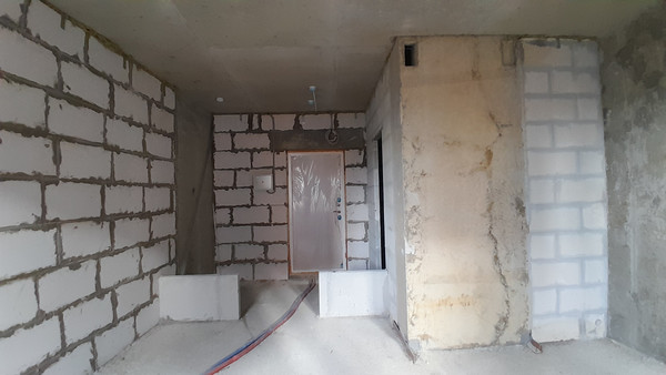 Продам однокомнатную (1-комн.) квартиру, Победы ул, 1к2, Десна д