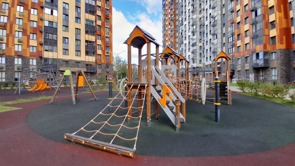 Продам однокомнатную (1-комн.) квартиру, Победы ул, 1к2, Десна д