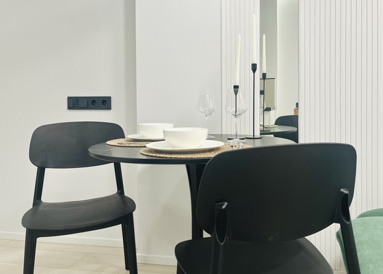 Продам однокомнатную (1-комн.) квартиру, Архитектора Белова ул, 6к3, Парголово п