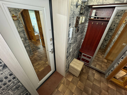 Продам однокомнатную (1-комн.) квартиру, Вокзальная ул, 44, Комсомольск-на-Амуре г