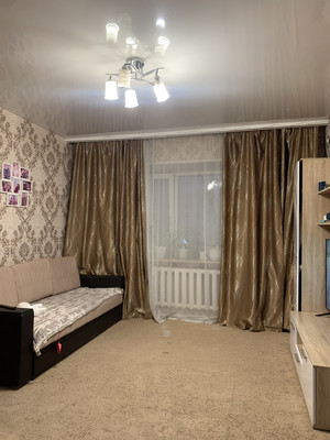 Продам трехкомнатную (3-комн.) квартиру, Калинина ул, 34а, Ханты-Мансийск г
