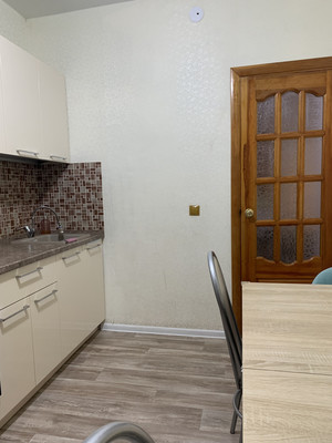 Продам трехкомнатную (3-комн.) квартиру, Калинина ул, 34а, Ханты-Мансийск г