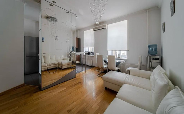 Продам трехкомнатную (3-комн.) квартиру, Арбат ул, 51, Москва г