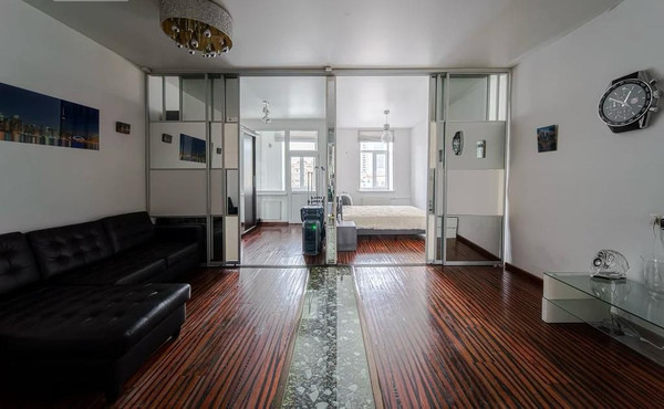 Продам трехкомнатную (3-комн.) квартиру, Арбат ул, 51, Москва г