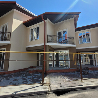 Продам таунхаус, Олимпийский б-р, 6, Баксан г, 0 км от города