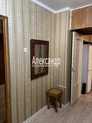 Продам однокомнатную (1-комн.) квартиру, Октябрьская наб, 122к5, Санкт-Петербург г