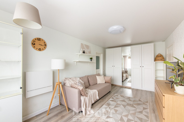 Продам трехкомнатную (3-комн.) квартиру, Демьяна Бедного ул, 26к4, Санкт-Петербург г