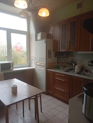 Продам трехкомнатную (3-комн.) квартиру, Ленинский пр-кт, 70/11, Москва г