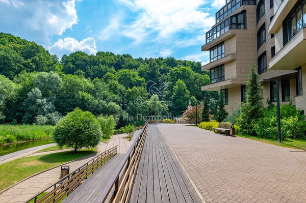 Продам многокомнатную квартиру, Заречная (Новогорск мкр.) ул, 7к3, Химки г