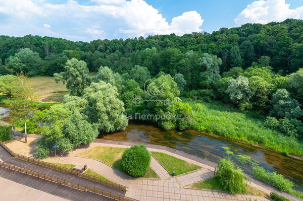 Продам многокомнатную квартиру, Заречная (Новогорск мкр.) ул, 7к3, Химки г