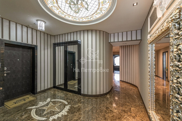 Продам многокомнатную квартиру, Заречная (Новогорск мкр.) ул, 7к3, Химки г