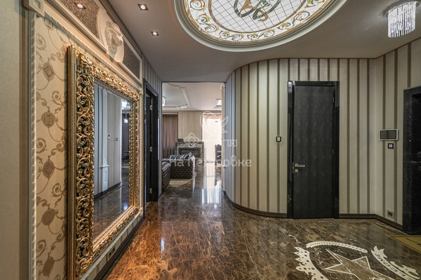 Продам многокомнатную квартиру, Заречная (Новогорск мкр.) ул, 7к3, Химки г