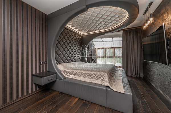 Продам многокомнатную квартиру, Заречная (Новогорск мкр.) ул, 7к3, Химки г