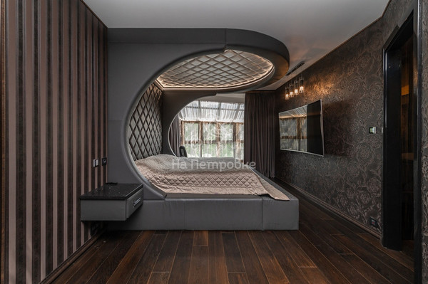 Продам многокомнатную квартиру, Заречная (Новогорск мкр.) ул, 7к3, Химки г