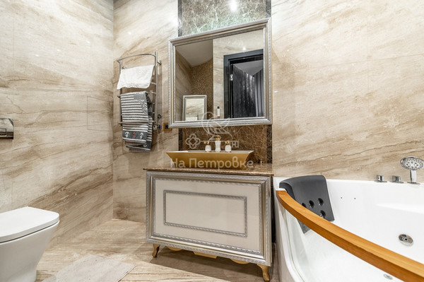 Продам многокомнатную квартиру, Заречная (Новогорск мкр.) ул, 7к3, Химки г