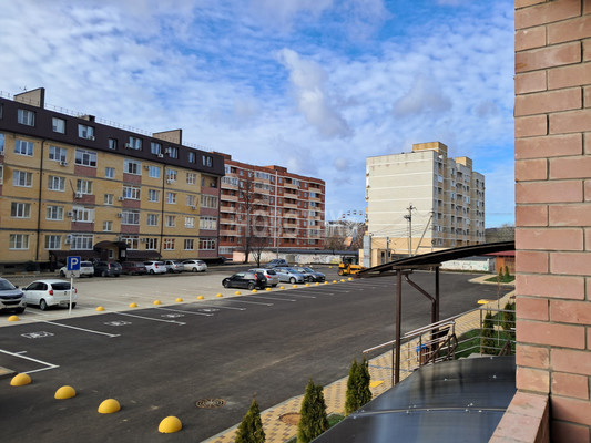 Продам однокомнатную (1-комн.) квартиру, Кириченко ул, 7к5, Горячий Ключ г