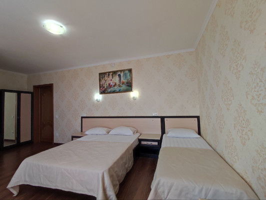 Продам однокомнатную (1-комн.) квартиру, Лазурная ул, 14, Витязево с