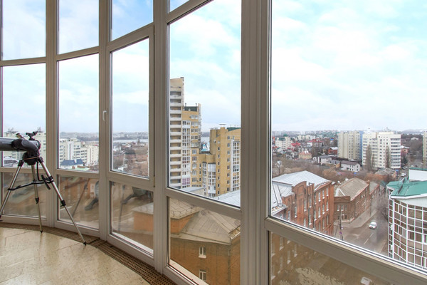 Продам многокомнатную квартиру, 20-летия ВЛКСМ ул, 49, Воронеж г