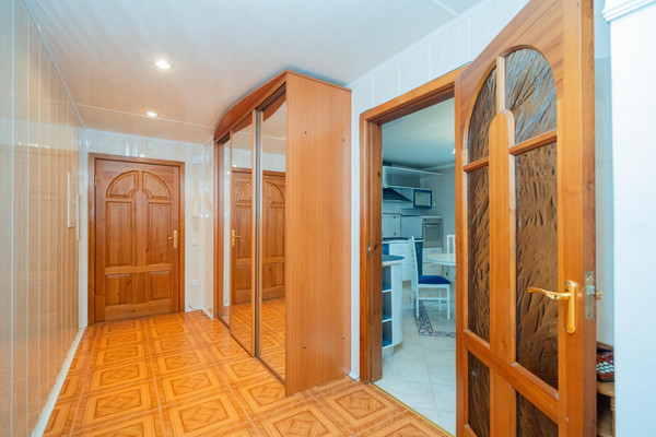 Продам двухкомнатную (2-комн.) квартиру, Победы б-р, 43, Воронеж г