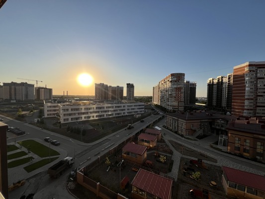 Продам трехкомнатную (3-комн.) квартиру, им. Марины Цветаевой ул, 17к2, Краснодар г