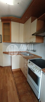 Продам однокомнатную (1-комн.) квартиру, Матроса Железняка б-р, 3, Москва г