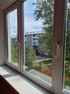 Продам двухкомнатную (2-комн.) квартиру, Маршала Конева ул, 48, Иркутск г