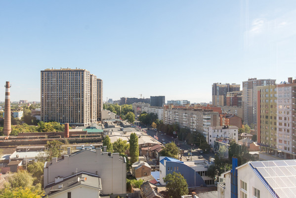 Продам трехкомнатную (3-комн.) квартиру, Журавлева пер, 130, Ростов-на-Дону г