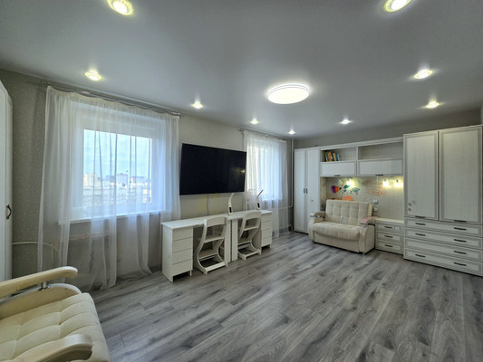 Продам трехкомнатную (3-комн.) квартиру, Клочков пер, 12А, Санкт-Петербург г