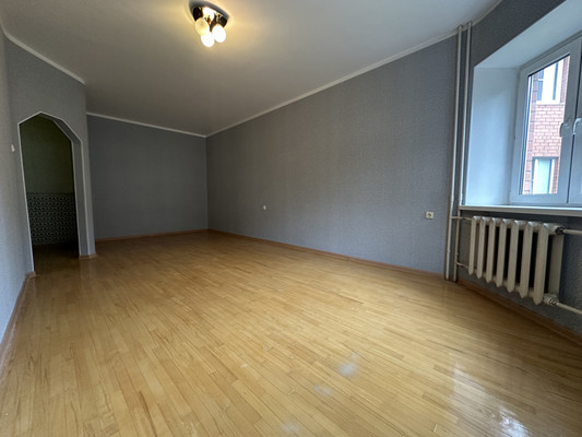 Продам однокомнатную (1-комн.) квартиру, Дмитровская ул, 7, Базарово д