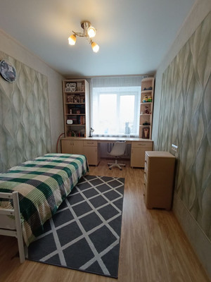 Продам многокомнатную квартиру, Карла Маркса ул, 5а, Ишим г