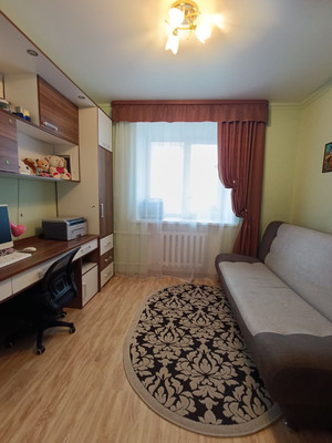 Продам многокомнатную квартиру, Карла Маркса ул, 5а, Ишим г