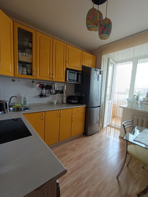 Продам многокомнатную квартиру, Карла Маркса ул, 5а, Ишим г
