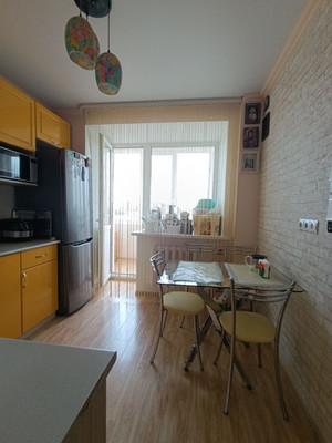 Продам многокомнатную квартиру, Карла Маркса ул, 5а, Ишим г